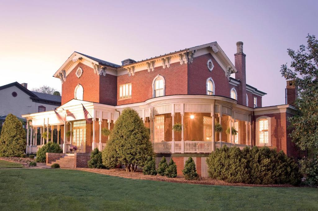 The Carriage House Inn B&B Lynchburg Eksteriør billede