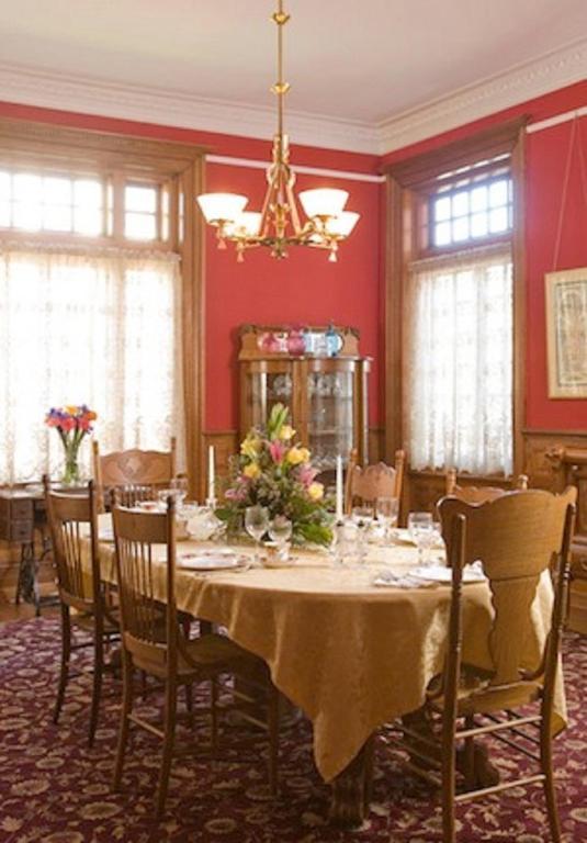 The Carriage House Inn B&B Lynchburg Eksteriør billede