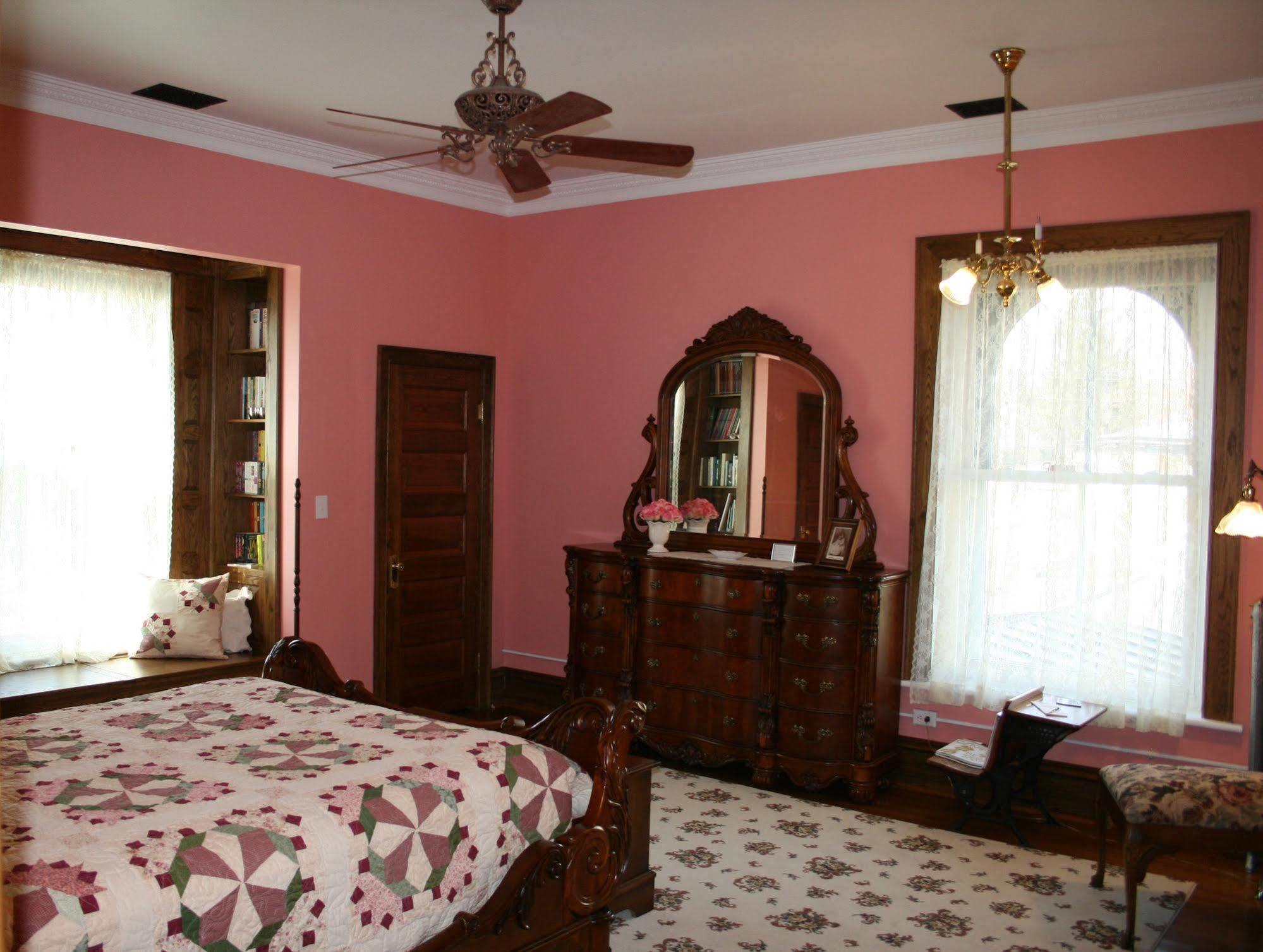 The Carriage House Inn B&B Lynchburg Eksteriør billede