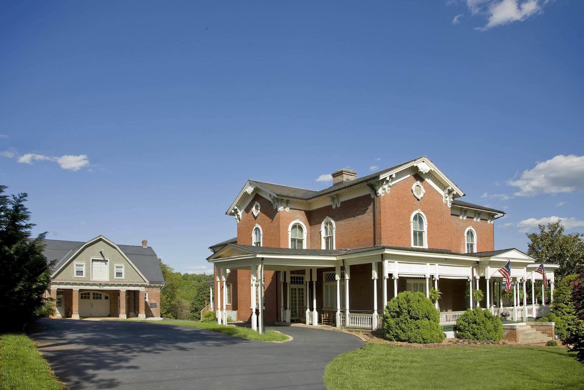 The Carriage House Inn B&B Lynchburg Eksteriør billede